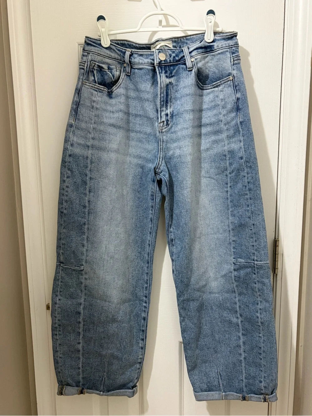 Light Blue High-Rise Barrel Leg Women's Jeans - Picture 1 of 3